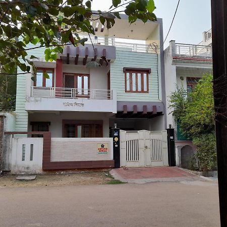 Govind Niwas Home Stay Гвалиор Екстериор снимка